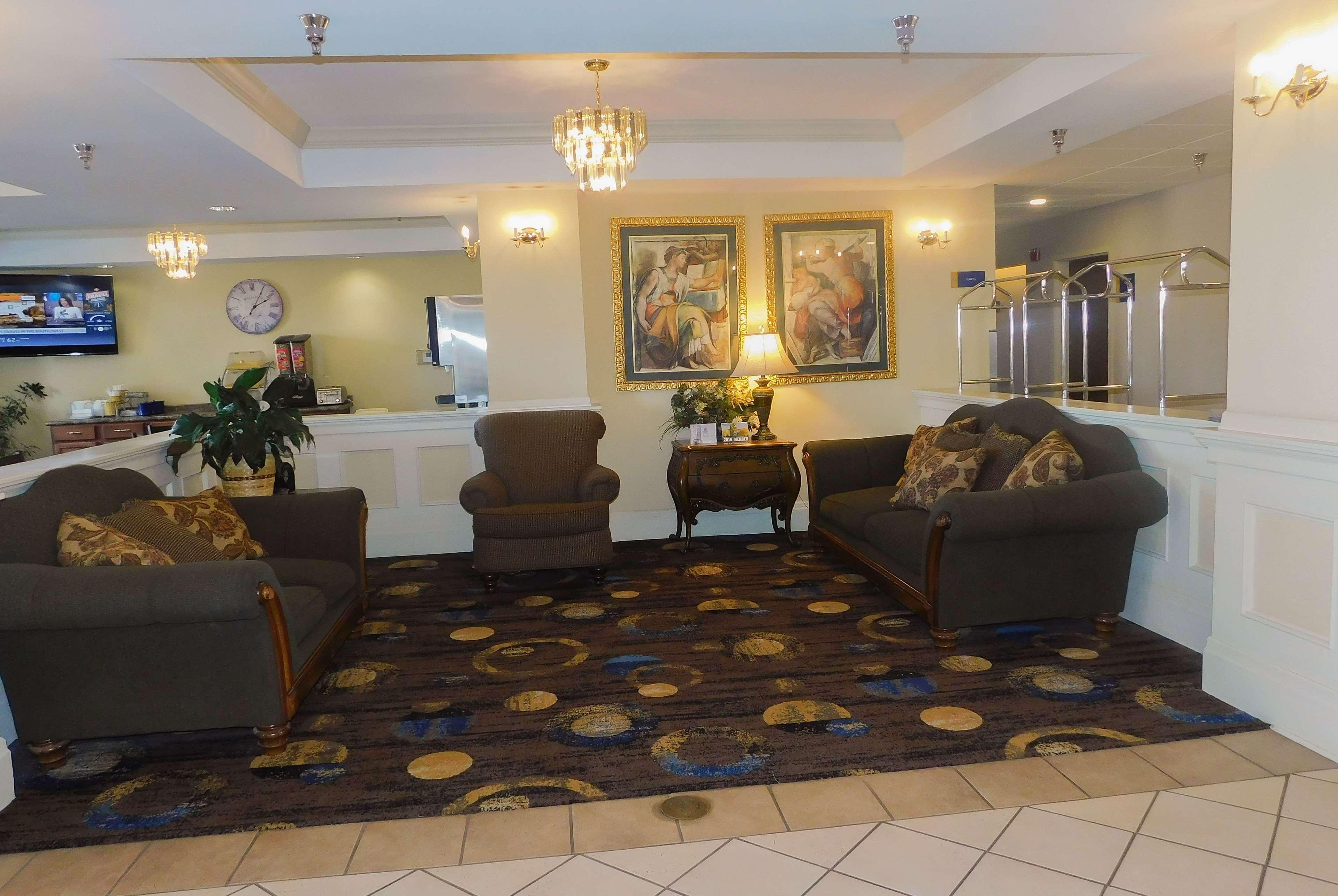 Days Inn & Suites By Wyndham Pocahontas מראה חיצוני תמונה